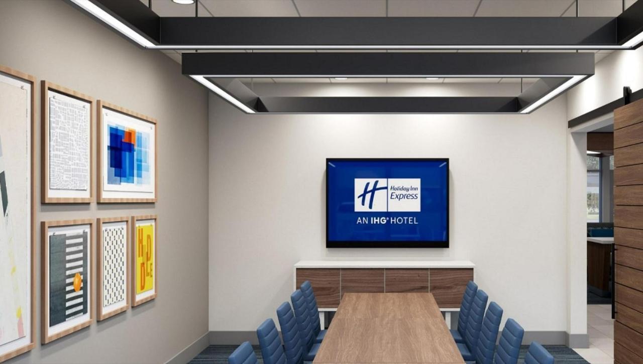 Holiday Inn Express & Suites - Hollister By Ihg Екстер'єр фото
