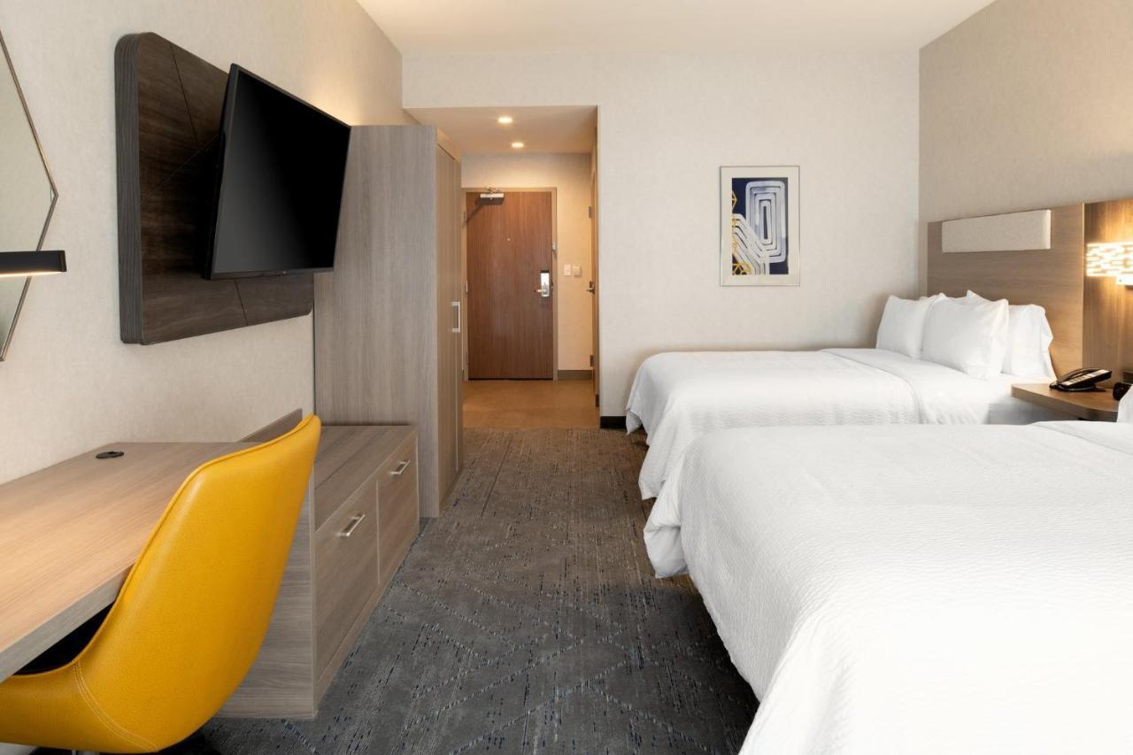 Holiday Inn Express & Suites - Hollister By Ihg Екстер'єр фото
