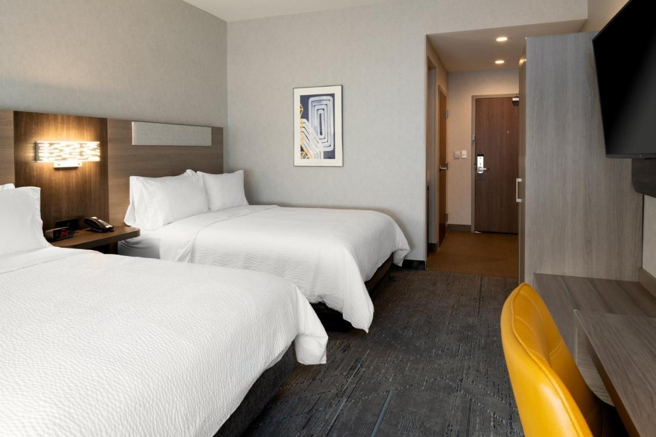 Holiday Inn Express & Suites - Hollister By Ihg Екстер'єр фото