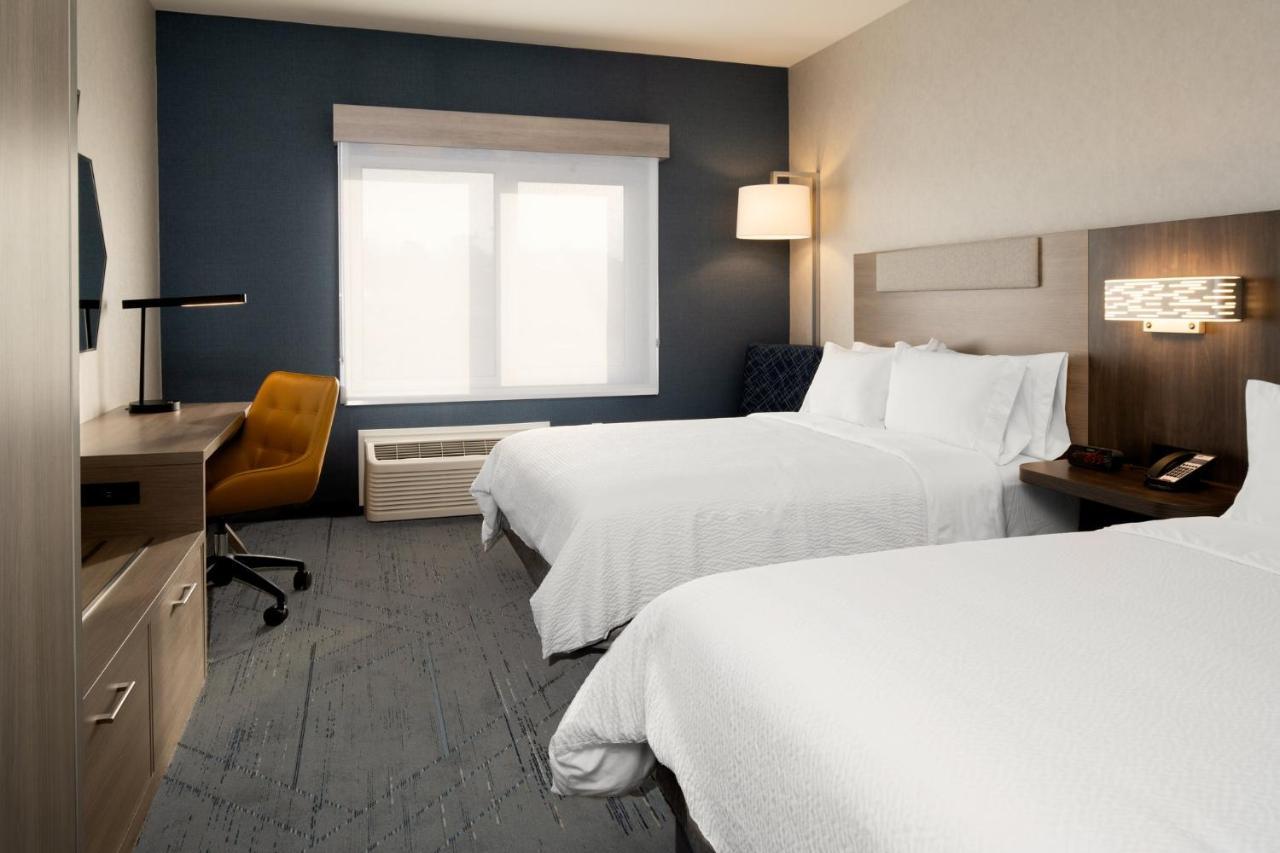 Holiday Inn Express & Suites - Hollister By Ihg Екстер'єр фото
