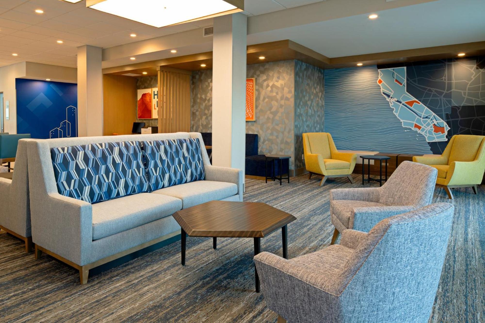 Holiday Inn Express & Suites - Hollister By Ihg Екстер'єр фото